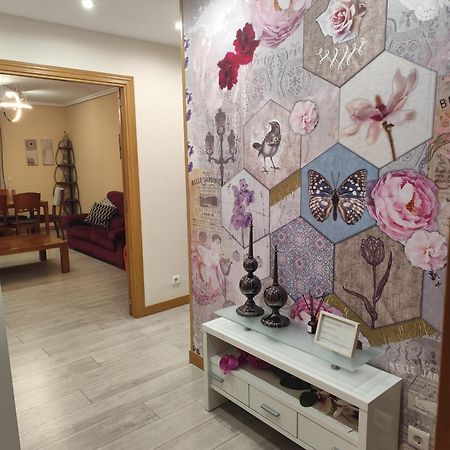 Apartamento De Tres Dormitorios Con Garaje Y Todos Los Servicios Cerca Burgos Luaran gambar